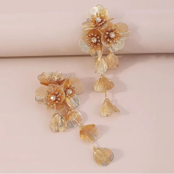 Zara Kate Middleton Famous Cascading Silver Floral Earrings&Necklace - Picture 15 of 15